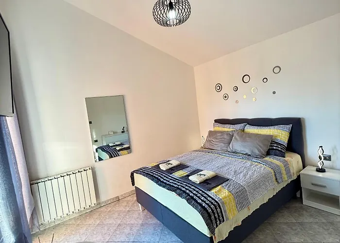 Sea Room 1- Small
